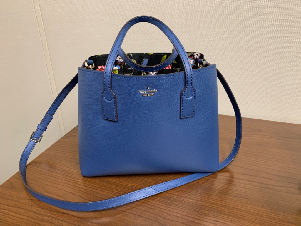 11 Best Purses for Moms | Family Vacation Critic