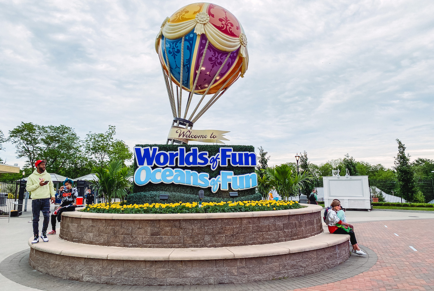 Why Visiting Worlds of Fun with Kids is a Must This Summer