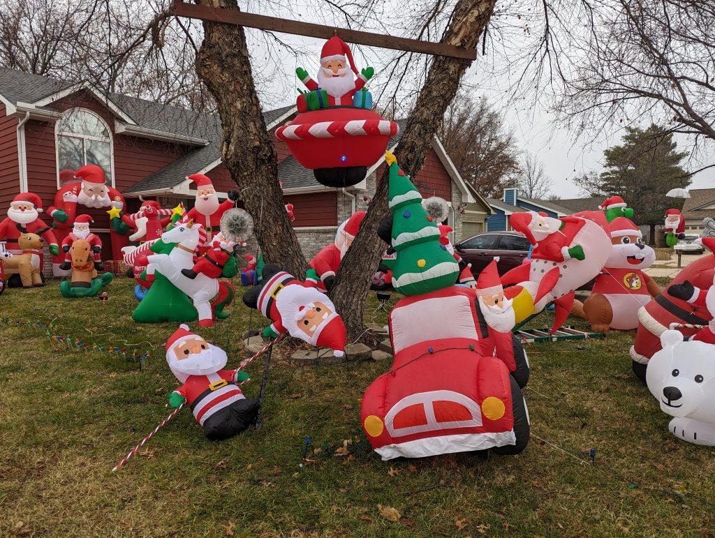 Where To See The Best Christmas Lights In Wichita | 2024