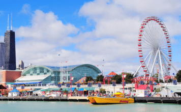 Chicago skyline Navy Pier